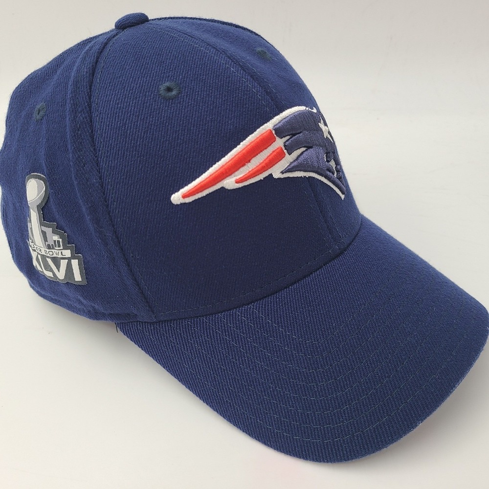 New England Patriots Hat Fitted S-M Reebok Blue NFL Super Bowl XLVI Patch Men